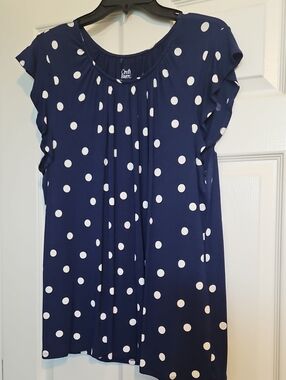 croft & barrow Navy with White Polka Dot Flutter Sleeve Top